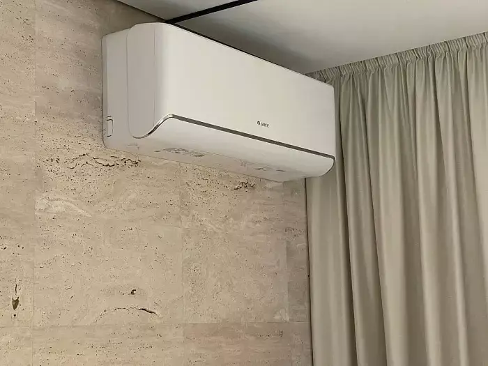Настінний інверторний кондиціонер, спліт Gree серії Airy DC Inverter GWH24AVCXD-K6DNA1A/I